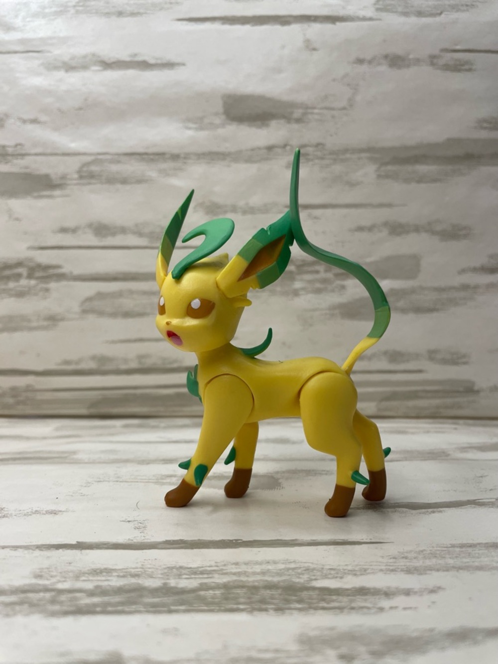 Jazwares Pokémon 3” Battle Figure articulated Leafeon